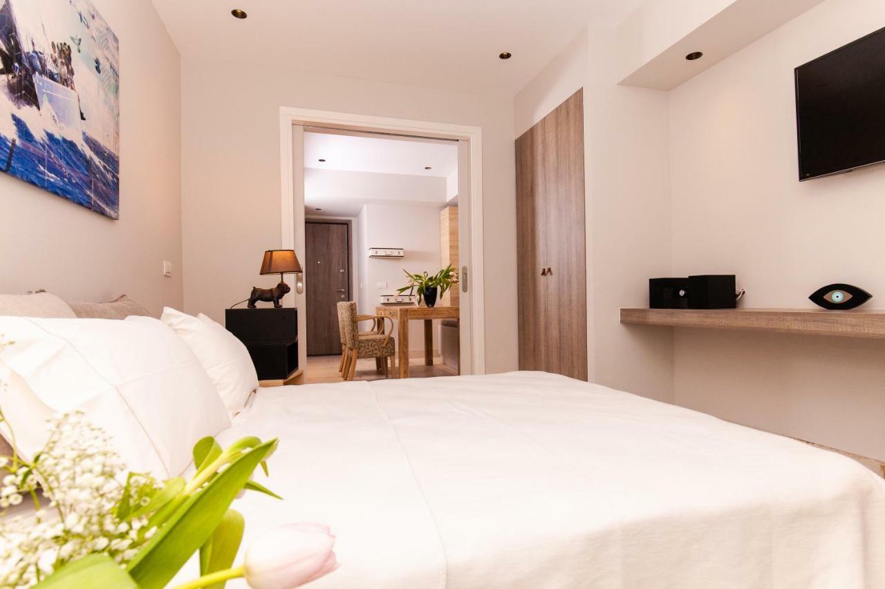 Sweet Suite Flora In Vouliagmeni Athènes Extérieur photo